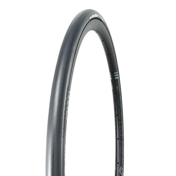 Maxxis High Road SL Tire - 700 x 25 Tubeless Folding BLK HYPR-S K2 Protection ONE70