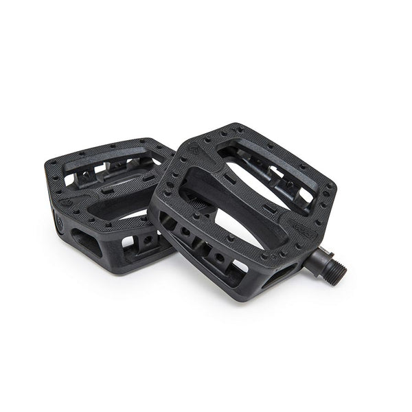 Eclat Plaza Platform Pedals Body: Nylon Spindle: Cr-Mo 9/16 Black Pair