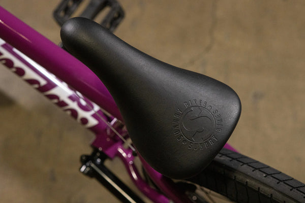 New 2027 Sunday Primer Park - Gloss Berry 20.5" TT RHD